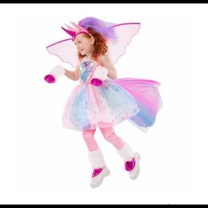 Kids unicorn costume. All 6 pieces included.